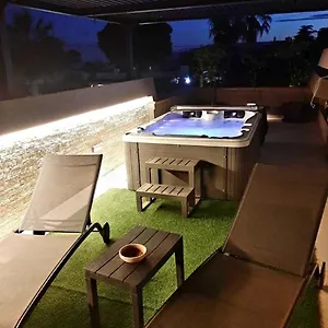 Tea Sr Con Jacuzzi E Piscina Privata Villa Fontane Bianche