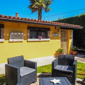 Apartment La Brigata Yellow House, Cavallino-Treporti